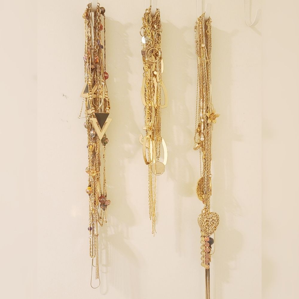 Vintage Jewelry Lot Gold Tone Necklaces and Chains